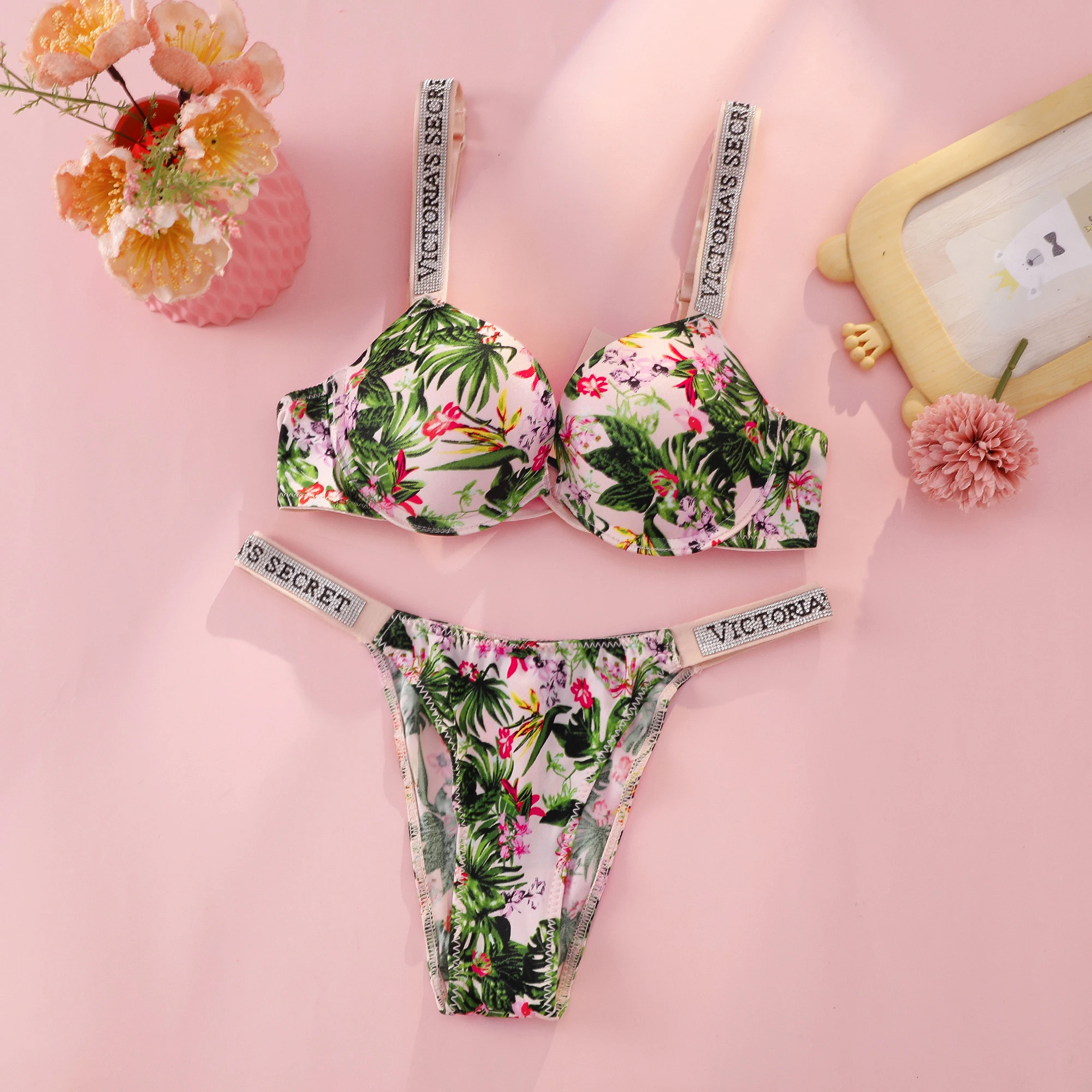 Ensemble soutien-gorge push-up - Beauty Makeup Louis Vuitton avis et prix
