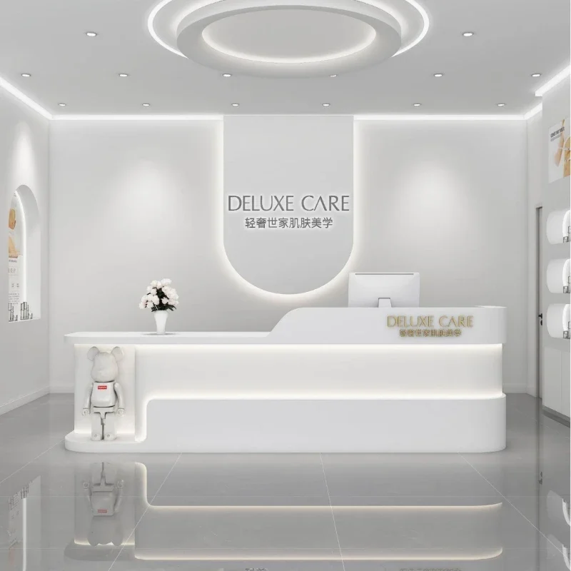 Comptoir de réception moderne  - Beauty Makeup Institute avis et prix