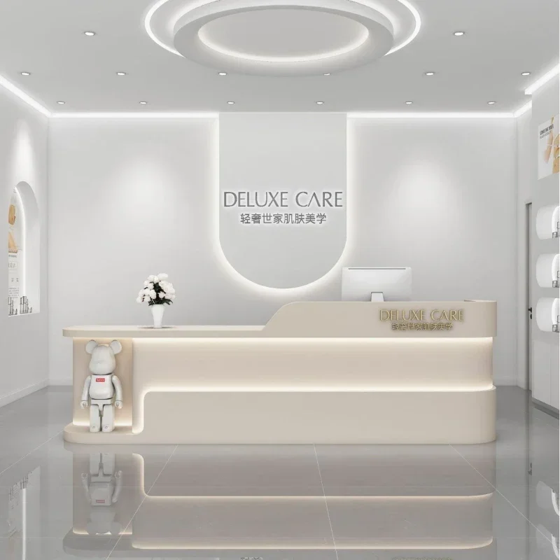 Comptoir de réception moderne  - Beauty Makeup Institute avis et prix