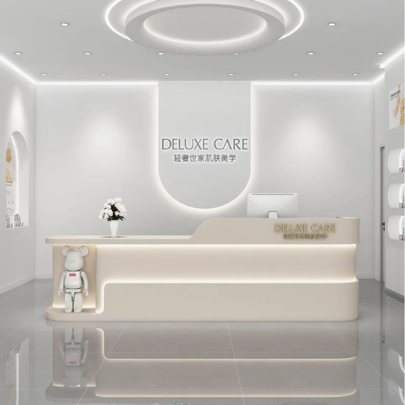 # Comptoir de réception modern - Beauty Makeup Institute avis et prix